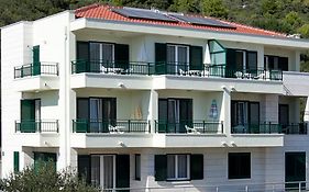Apartments By The Sea Igrane, Makarska - 17292